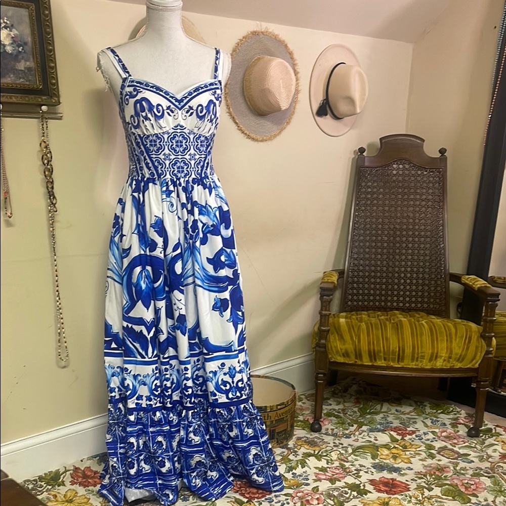 Elegant Blue and White Floral Maxi Dress